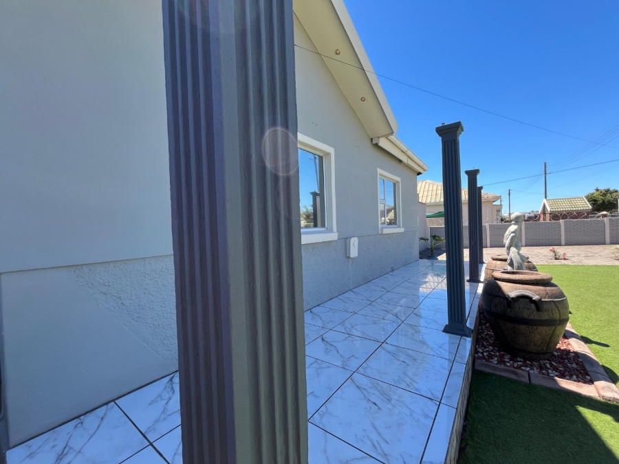 3 Bedroom Property for Sale in Bothasrus Eastern Cape